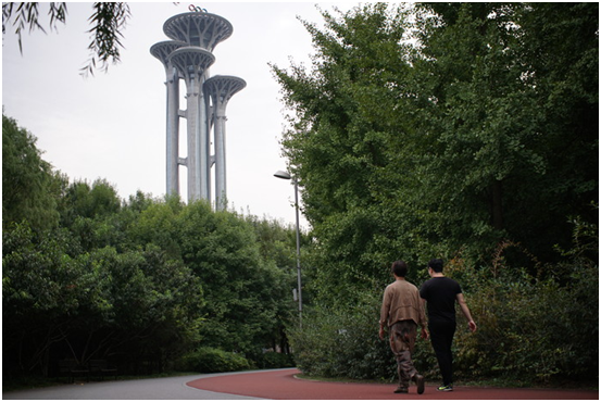 精細(xì)調(diào)焦與馥郁色彩 美科25mm f1.8鏡頭評測